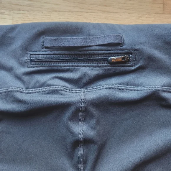 NWT Under Armour Capri - Picture 6 of 15